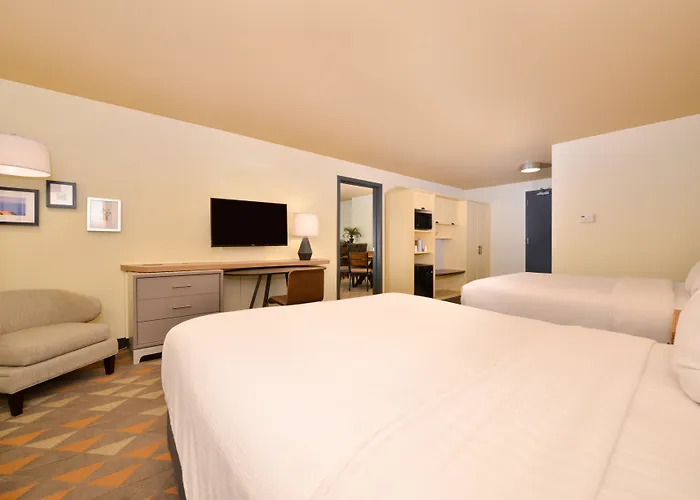 Holiday Inn Kansas City Airport By Ihg