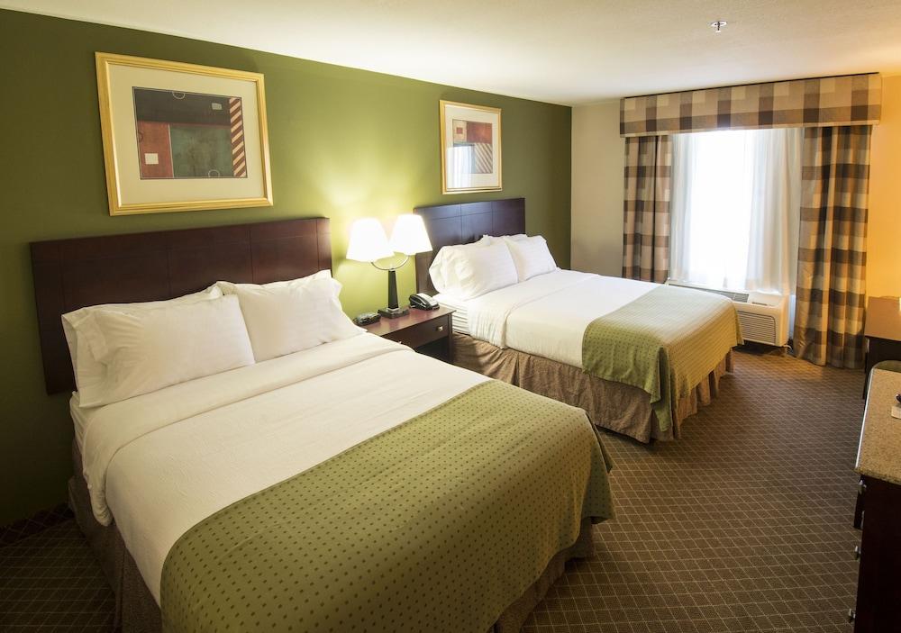 Kansas Airport By Ihg 2*