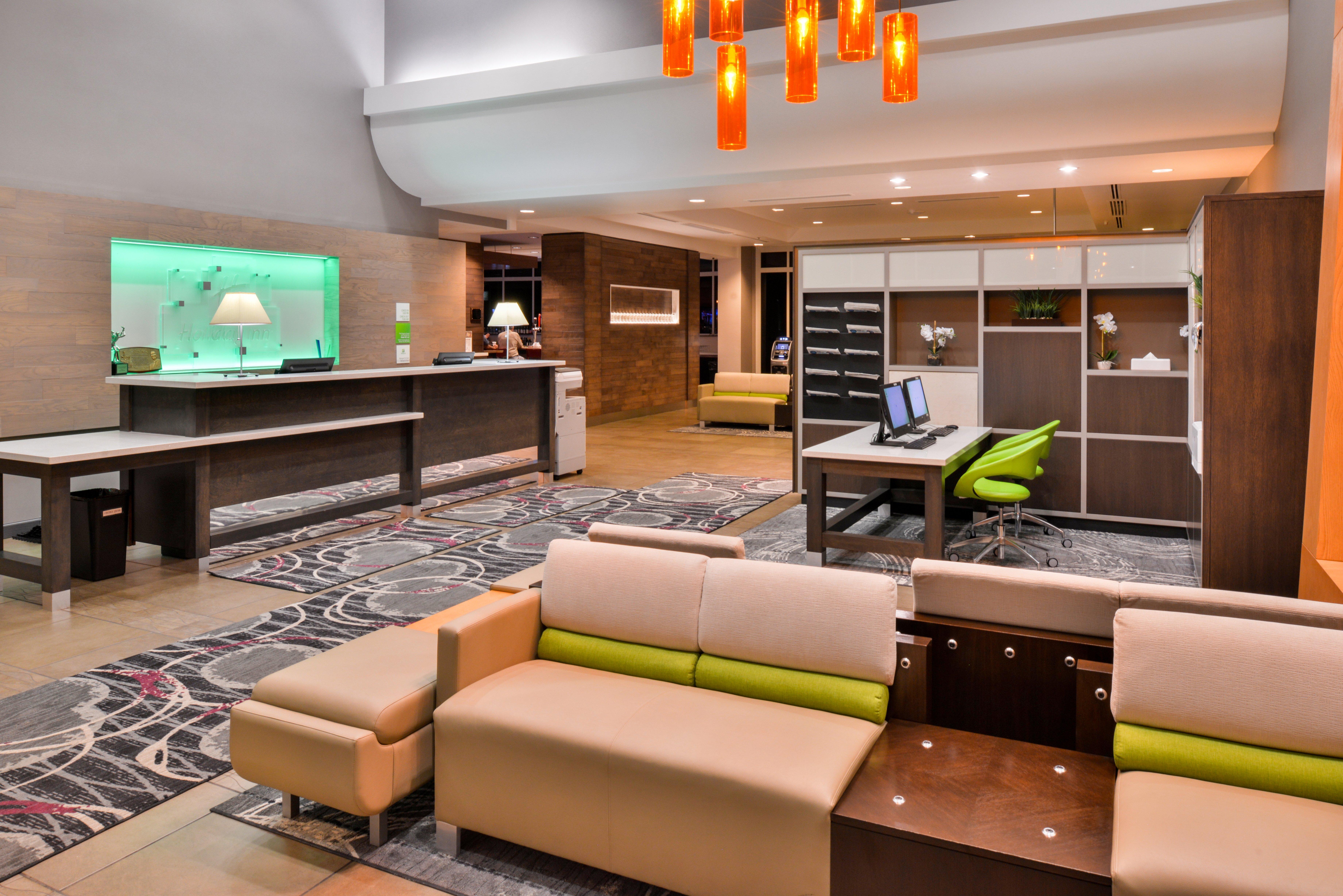 Hotel Kansas Airport By Ihg