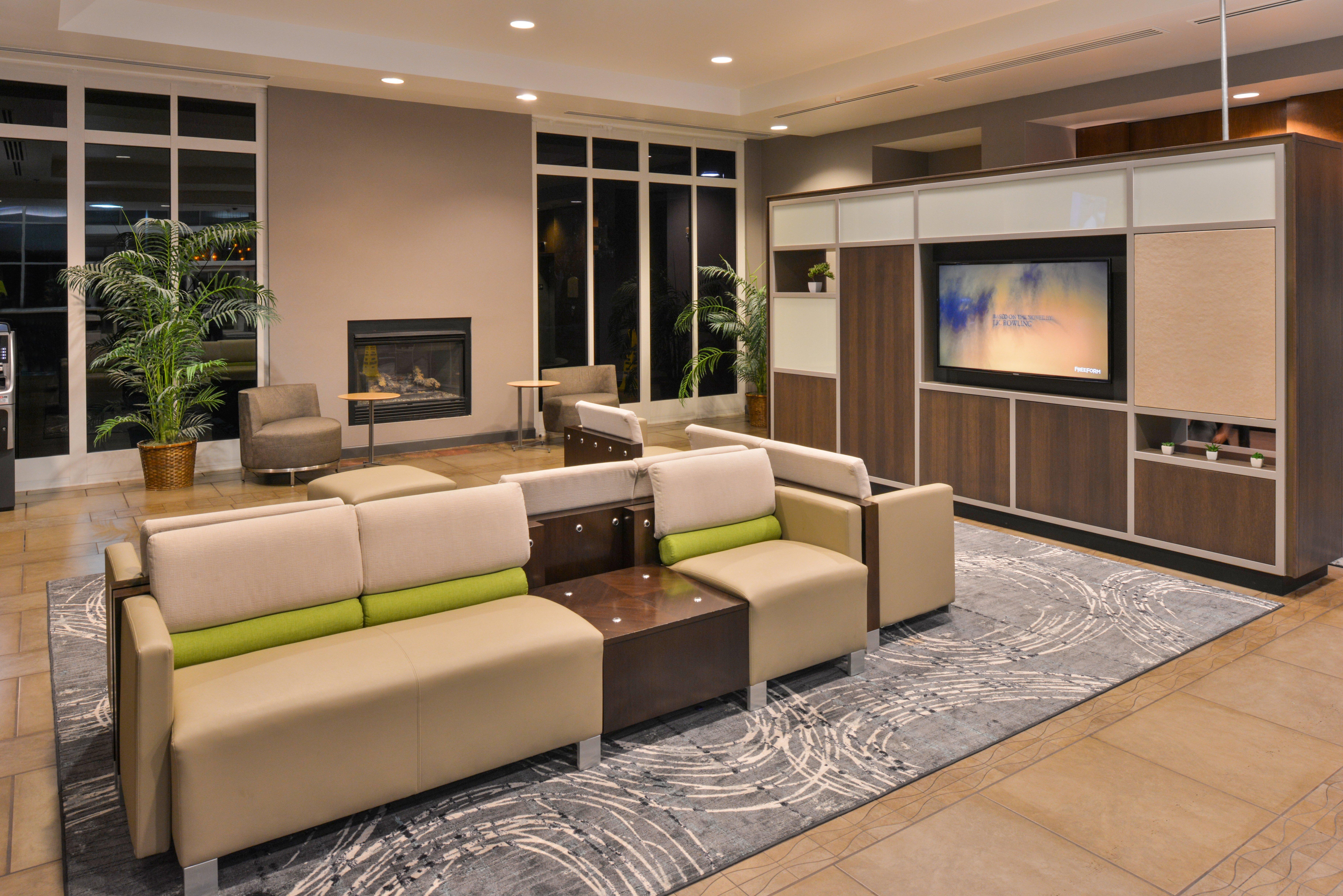 Kansas Airport By Ihg