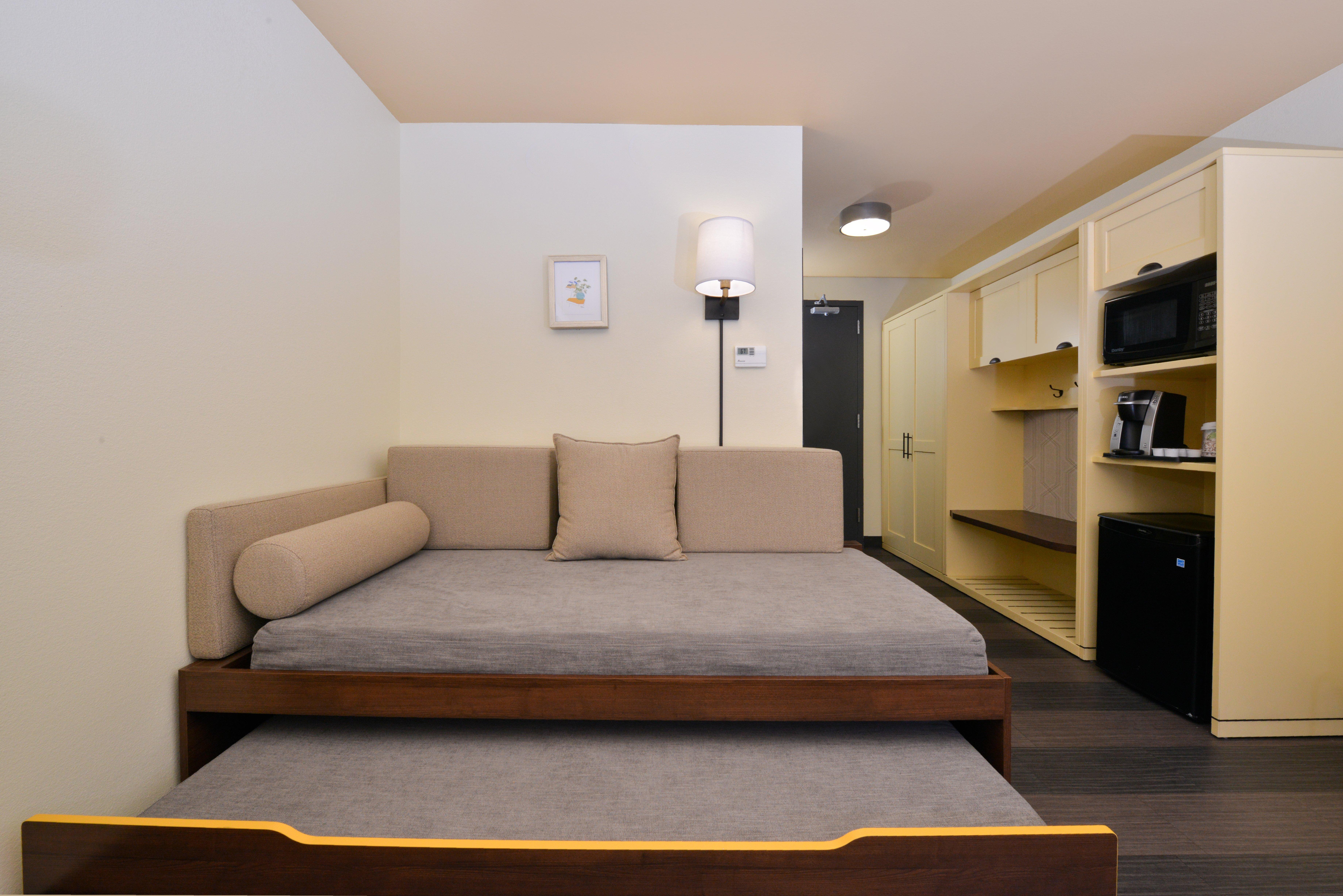 Hotel Kansas Airport By Ihg Kansas City