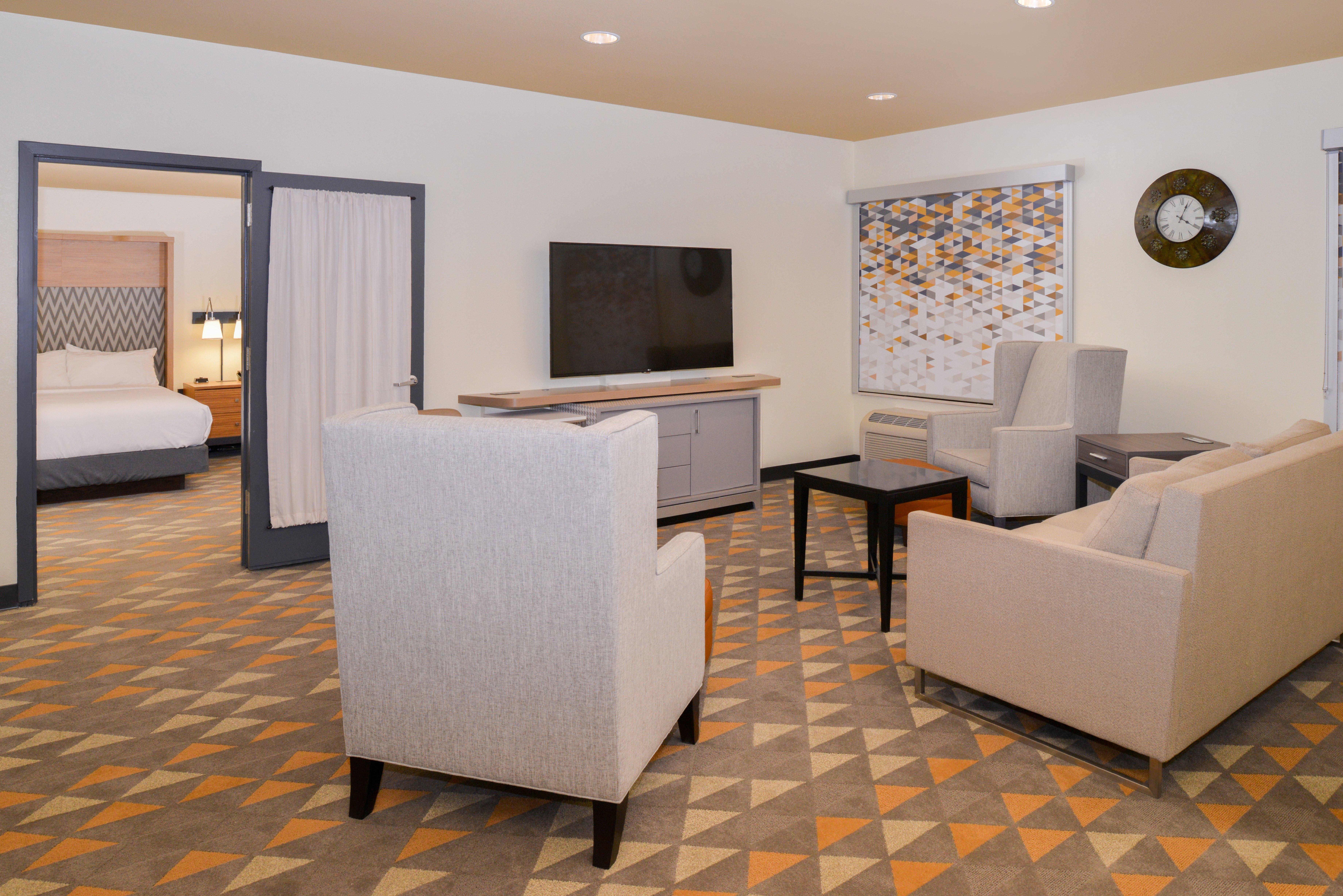 Kansas Airport By Ihg Hotel