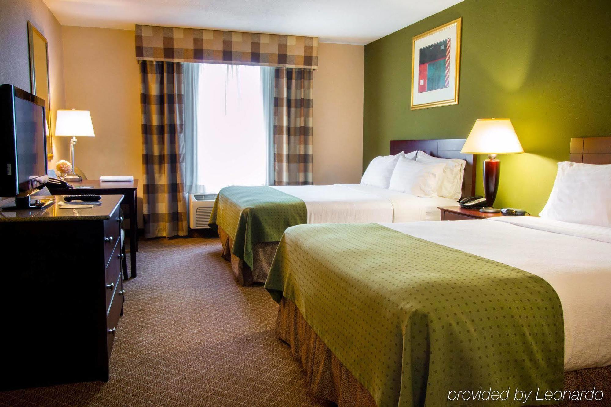 Hotel Kansas Airport By Ihg